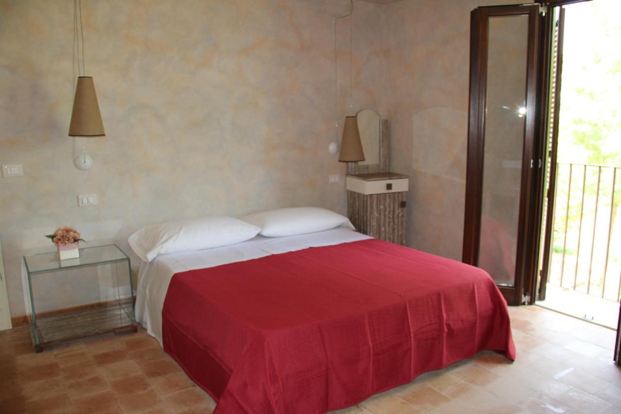 Tenuta Conte Ruggero Santa Domenica  Εξωτερικό φωτογραφία