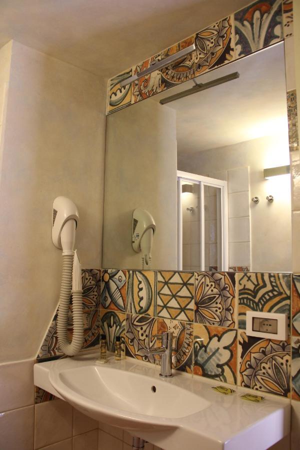 Tenuta Conte Ruggero Santa Domenica  Εξωτερικό φωτογραφία