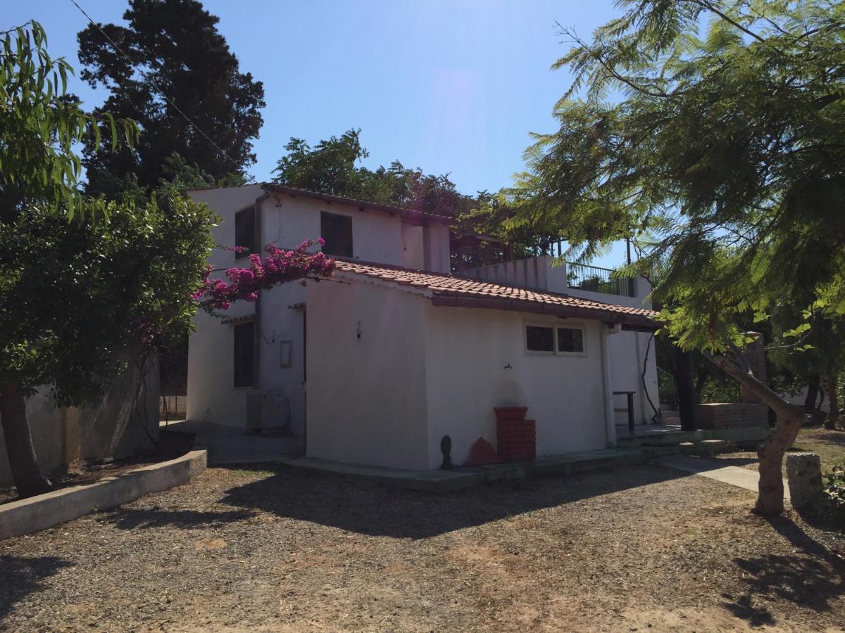 Tenuta Conte Ruggero Santa Domenica  Εξωτερικό φωτογραφία
