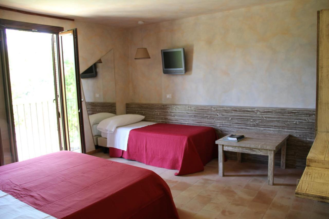 Tenuta Conte Ruggero Santa Domenica  Εξωτερικό φωτογραφία