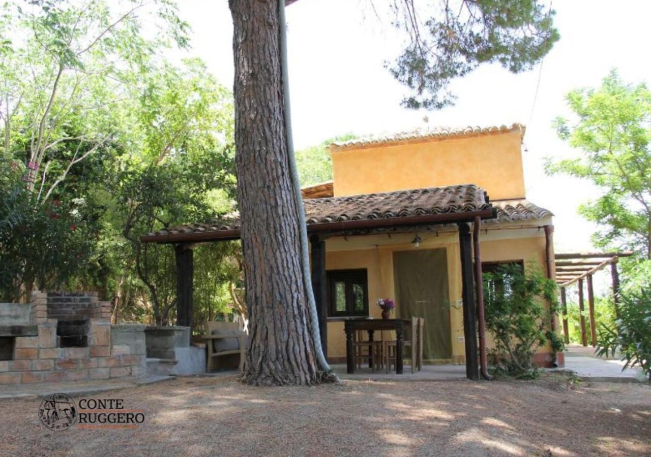 Tenuta Conte Ruggero Santa Domenica  Εξωτερικό φωτογραφία