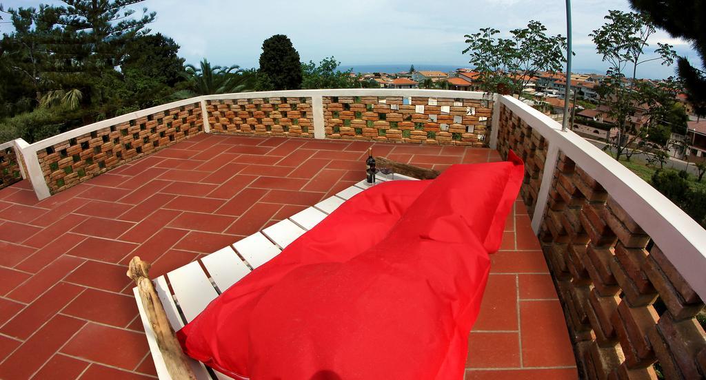 Tenuta Conte Ruggero Santa Domenica  Εξωτερικό φωτογραφία